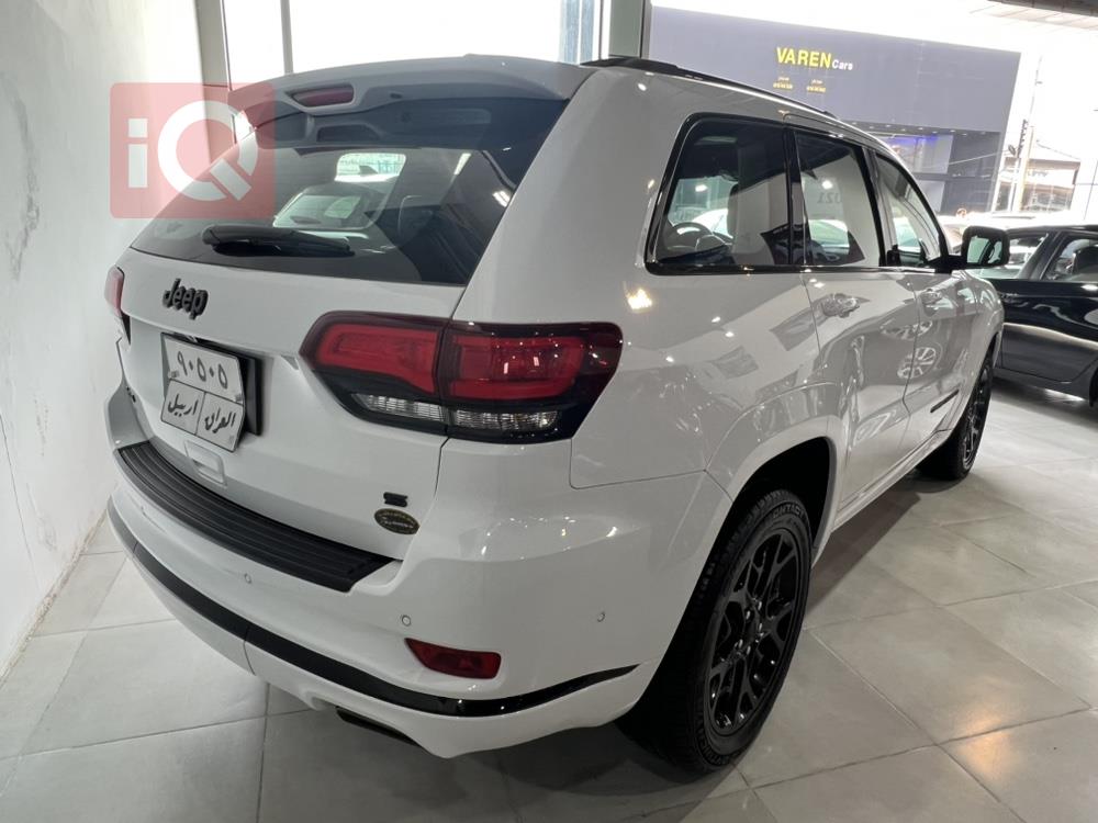 جيب جراند شيروكي